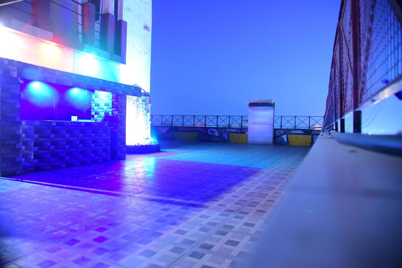 The Park Presidency Hotel 바레일리 외부 사진